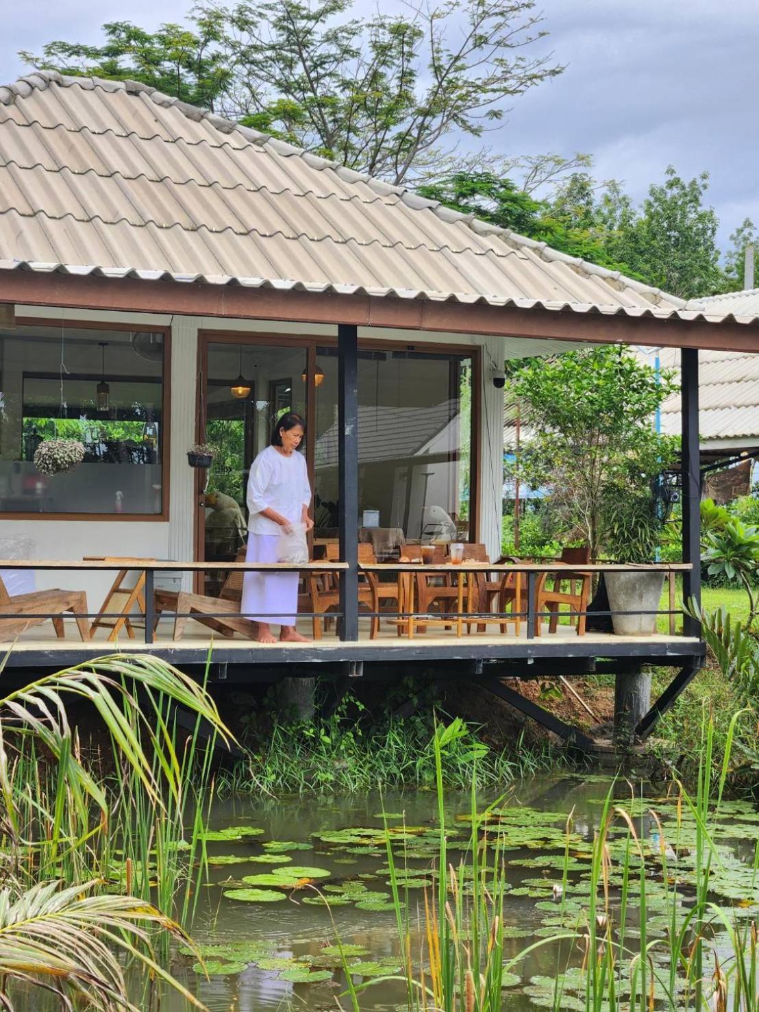 טראט The Duck Cafe And Resort מראה חיצוני תמונה